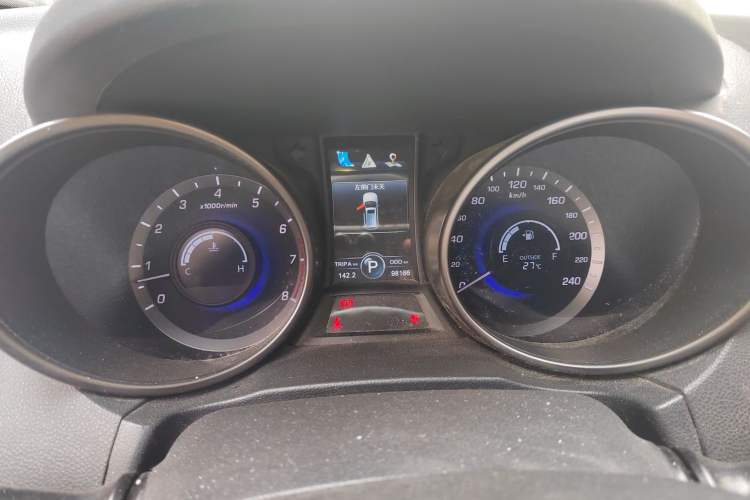 Used CHANGAN CS75 2016 1.8T Automatic Elite Model China V Standard