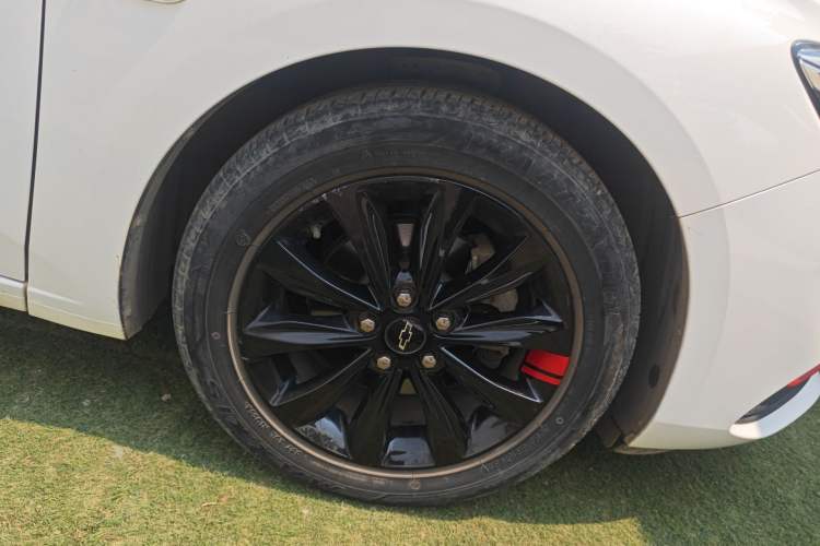 Used Chevrolet Monza 2020 Light Hybrid Redline 320T Dual-Clutch Joyful Edition