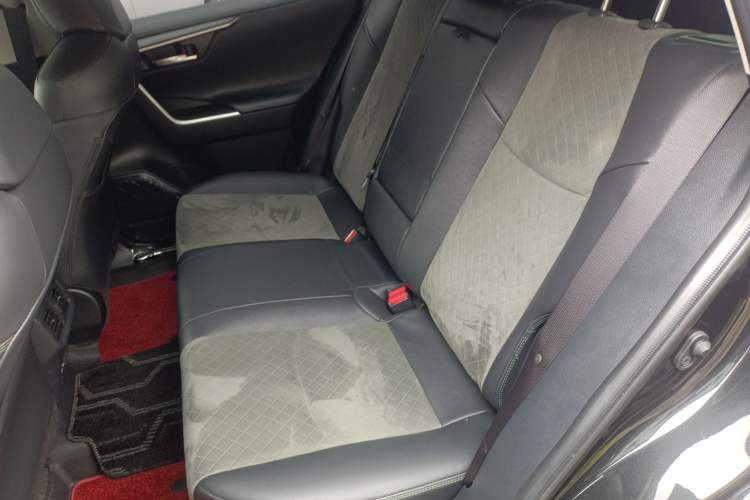 Used Toyota RAV4 2022 2.0L CVT 4x4 Style Plus Edition Left Rear Seat