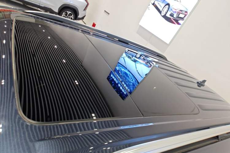 Used Ford Explorer 2020 EcoBoost 285 4x4 Titanium Edition 7-Seater
