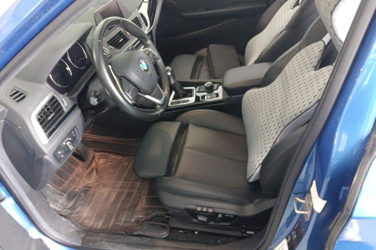 Used BMW 1 Series 2018 118i Sport Edition Left Front Seat
