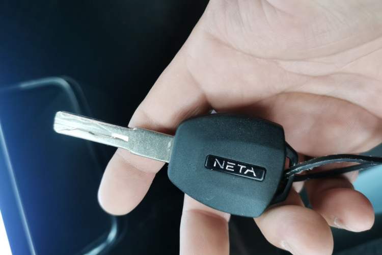 Used NETA V 2021 Long-Range Entertainment Edition Upgrade Model
