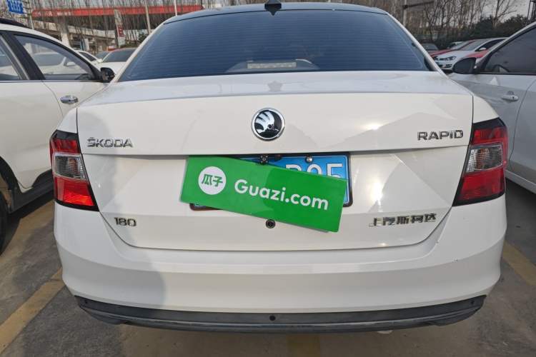 Used Skoda Rapid 2018 1.6L Automatic Comfort Edition
