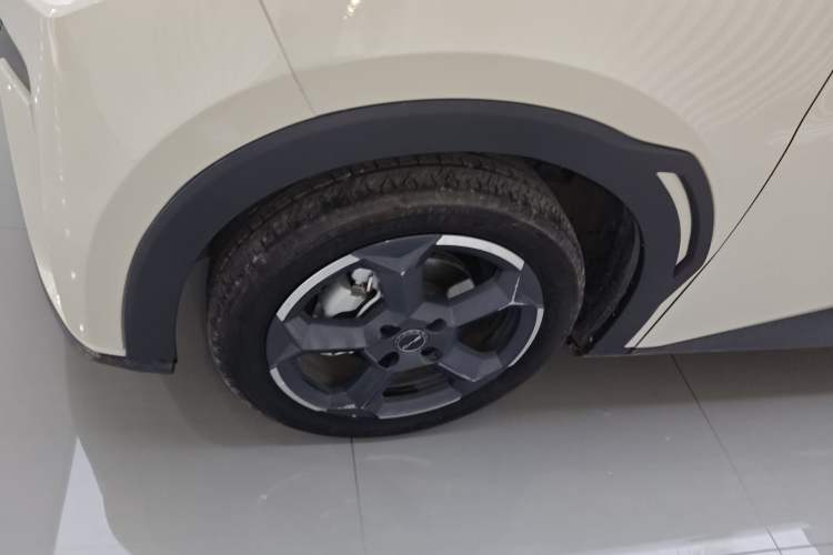 Used BYD Seagull 2023 Free Edition Left Front Wheel Hub