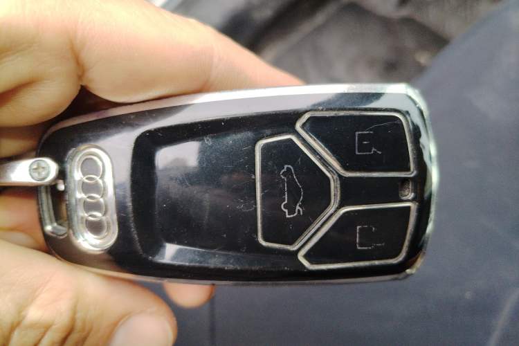 Used Audi A4L 2022 40 TFSI Luxury Dynamic Model