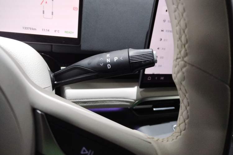 Used VOYAH Dream 2025 PHEV Four-Wheel-Drive Flagship Kunpeng Edition