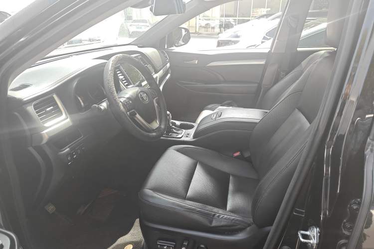 Used Toyota Highlander 2018 2.0T Four-Wheel Drive Prestige Version 7 Seats China VI Standard Left Front Seat