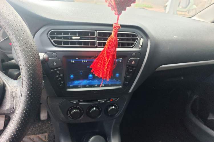 Used Peugeot 301 2014 1.6L Manual Comfort Edition Audio And AC Panel