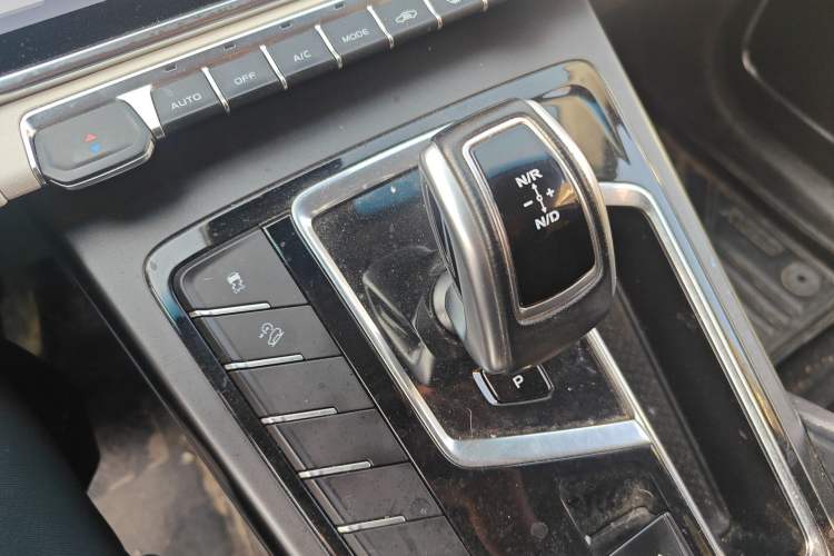 Used Geely Auto Emgrand X7 Sport 2022 Boyue X 1.8TD DCT Smart Model Gear Lever