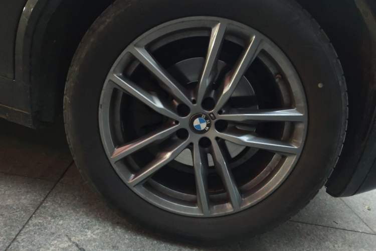 Used BMW X3 2020 xDrive28i M Sport Package Right Front Wheel Hub