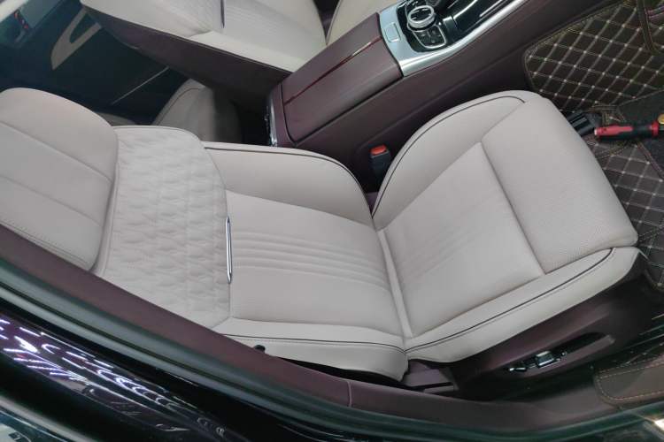 Used Hongqi H9 2020 2.0T Smart Connect Flagship Edition
