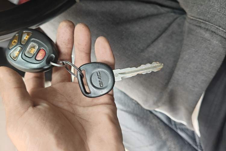 Used GMC SAVANA 2013 5.3L four-wheel-drive Leader Edition