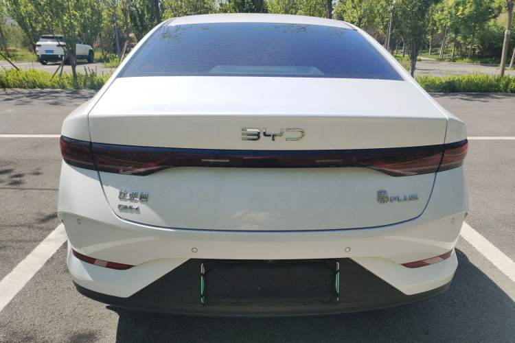 Used BYD Qin PLUS 2025 DM-i Smart Drive 55KM Leading Model