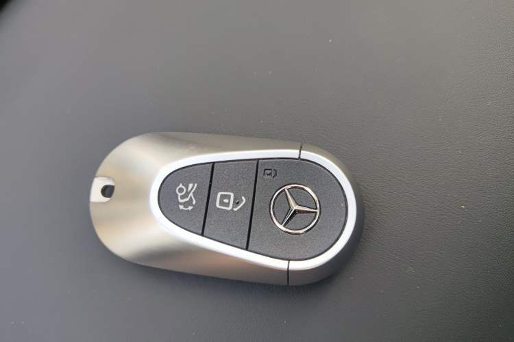 Used Mercedes-Benz GLC 2024 GLC 300 L 4MATIC Dynamic Edition 5-seater