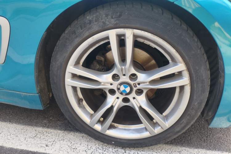 Used BMW 4 Series 2019 425i Gran Coupe M Sport Package Right Front Wheel Hub