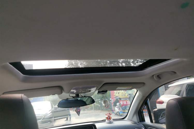 Used GAC Trumpchi GS4 2018 235T Automatic Two-Wheel Drive Elite Edition Headliner