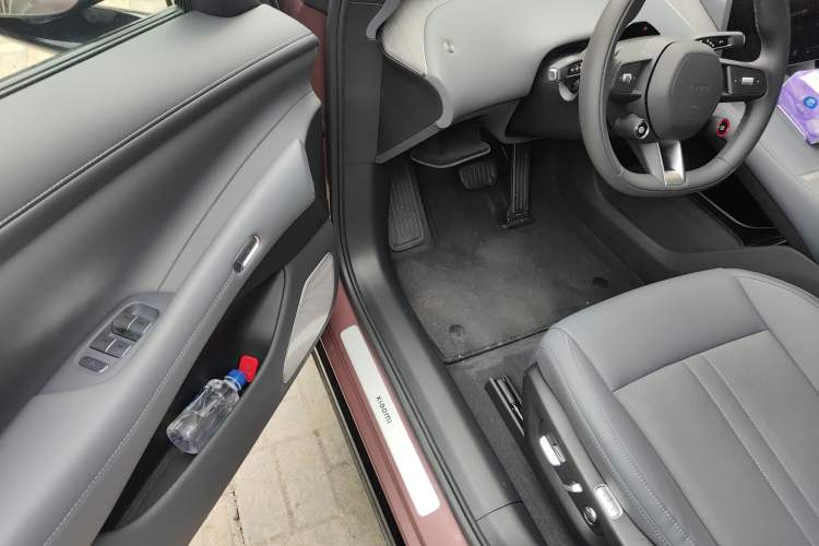 Used Xiaomi Auto YU7 2025 Ultra-Long Range Rear-Wheel Drive Version
