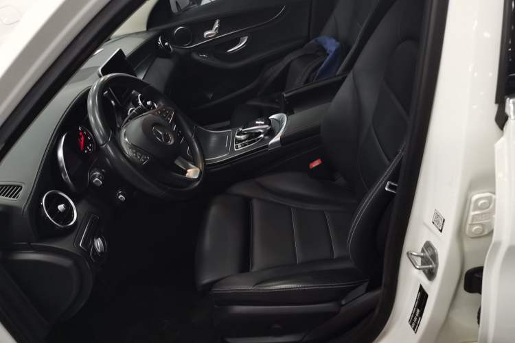 Used Mercedes-Benz C-Class 2017 Restyled C 180 L Fashion Edition Sport Version
