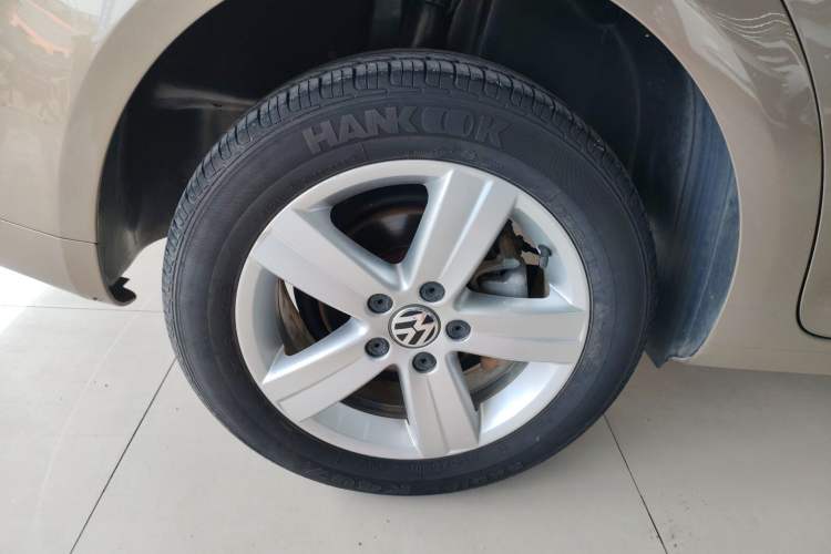 Used Volkswagen Touran 2015 1.4T Manual Fashion Edition 5-Seater
