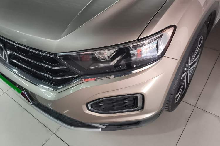 Used Volkswagen T-ROC 2021 280TSI DSG Two-Wheel Drive Comfort Connect Edition