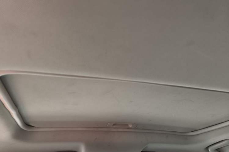 Used Dongfeng Fengon 580 2017 1.8L Manual Comfort Model Headliner