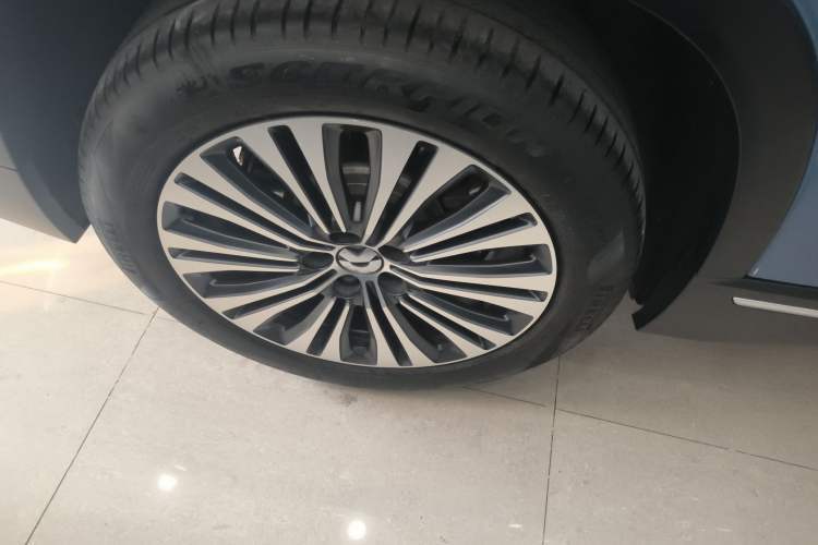 Used Nio ES7 2022 75 kWh Right Rear Wheel Hub