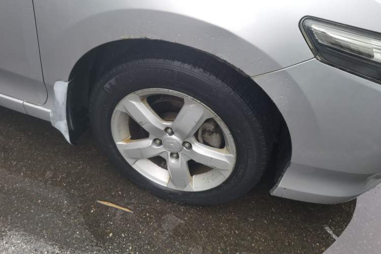 Used Honda City Classic 2008 1.5L manual Elite Edition Right Front Wheel Hub