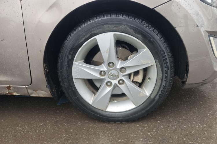 Used Hyundai Elantra (5th Generation / Langdong) 2012 1.6L Manual Leading Model