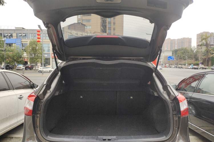 Used Nissan Qashqai 2016 2.0L CVT Elite Edition