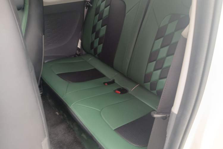 Used Wuling Hongguang MINIEV 2022 Macaron Premium Model – Lithium Iron Phosphate Left Rear Seat