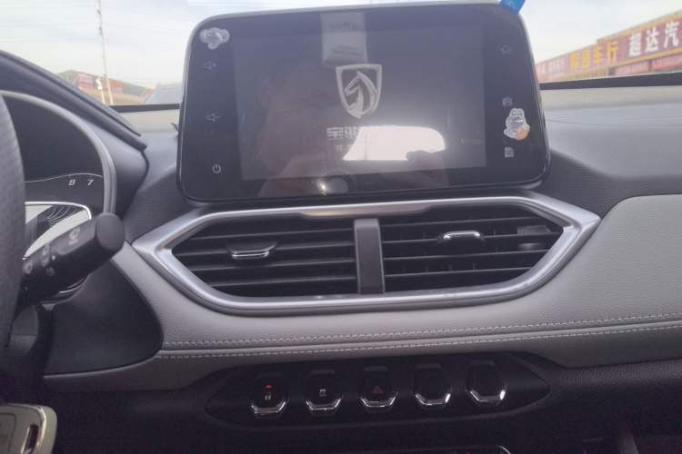 Used Baojun 510 2017 1.5L Automatic Fashion Model
