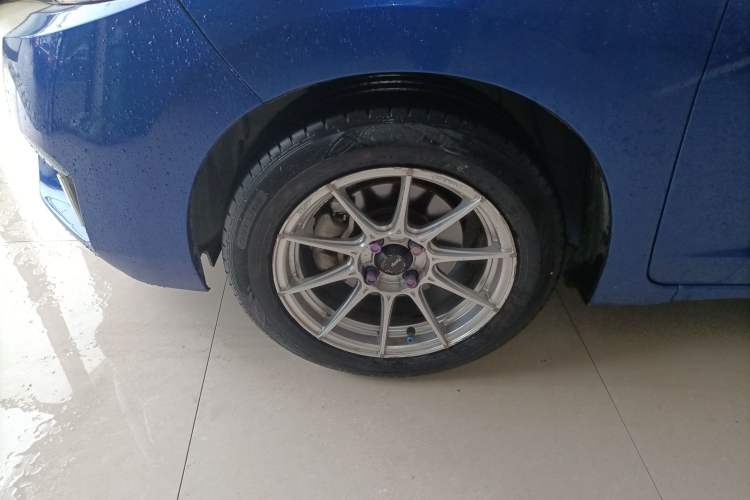 Used Honda Fit 2016 1.5L LXS CVT Comfort Sunroof Version Left Front Wheel Hub