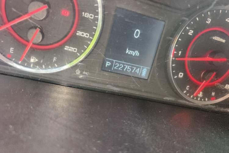 Used SAIC MAXUS G10 2016 2.0T Automatic Elite Edition
