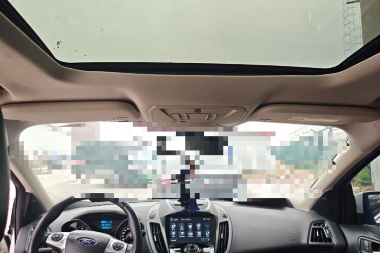 Used Ford Kuga 2013 1.6L GTDi Two-Wheel-Drive Trend Model Headliner