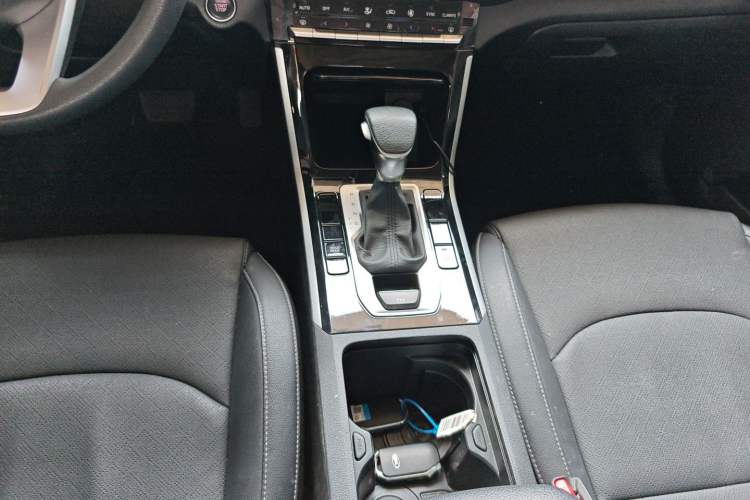 Used Kia K3 2019 1.5L CVT Smart Connectivity Version Gear Lever