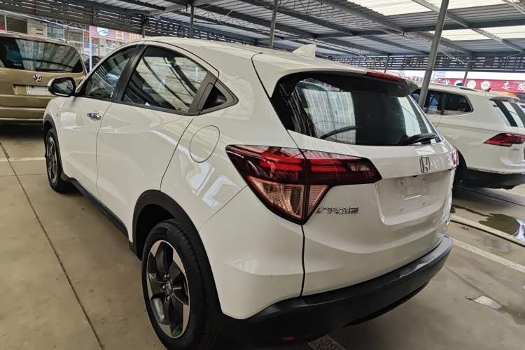 Used Honda Vezel 2017 1.8L CVT Front-Wheel Drive Pioneer Edition Rear Left 45 Deg