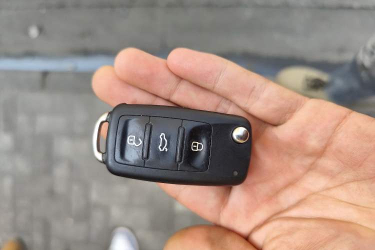 Used Volkswagen Sagitar 2015 230TSI Automatic Luxury Model
