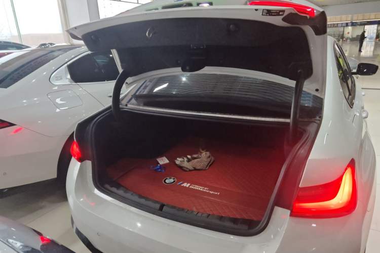 Used BMW i3 2024 eDrive 40 L Midnight Sports Package