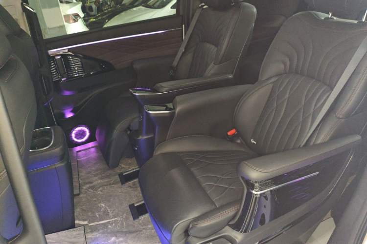 Used GAC Trumpchi M8 2024 Master Series 400T Prestige Edition