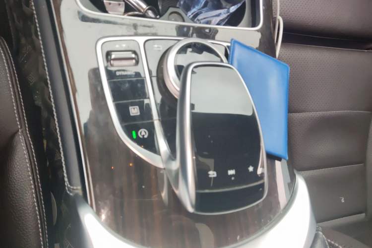 Used Mercedes-Benz GLC 2017 GLC 260 4MATIC Luxury Model