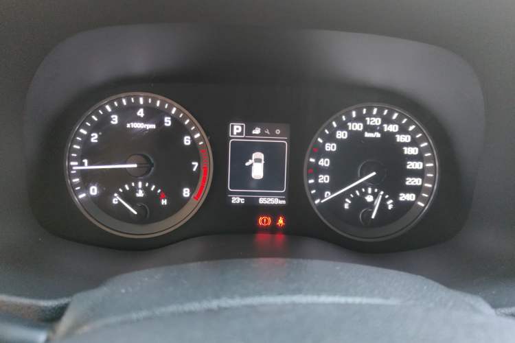 Used Hyundai Tucson 2015 1.6T Dual-Clutch Two-Wheel-Drive Smart Model
