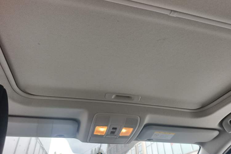 Used Mazda 3 Axela 2016 Sedan 1.5L Automatic Luxury Model