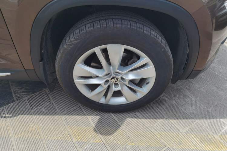 Used Skoda Kodiaq 2018 Facelifted TSI330 5-Seater Two-Wheel-Drive Comfort Edition