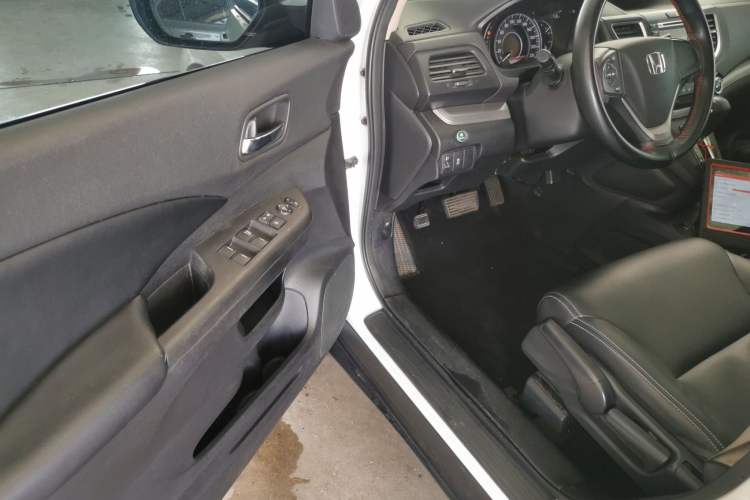 Used Honda CR-V 2015 2.0L two-wheel drive Fashion Edition
