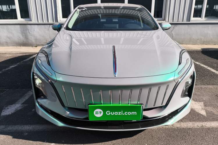 Used Hongqi E-QM5 2023 620km PLUS
