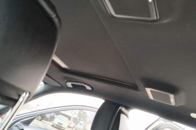 Used Mercedes-Benz E-Class 2015 Facelift E 200 L Sport Edition
