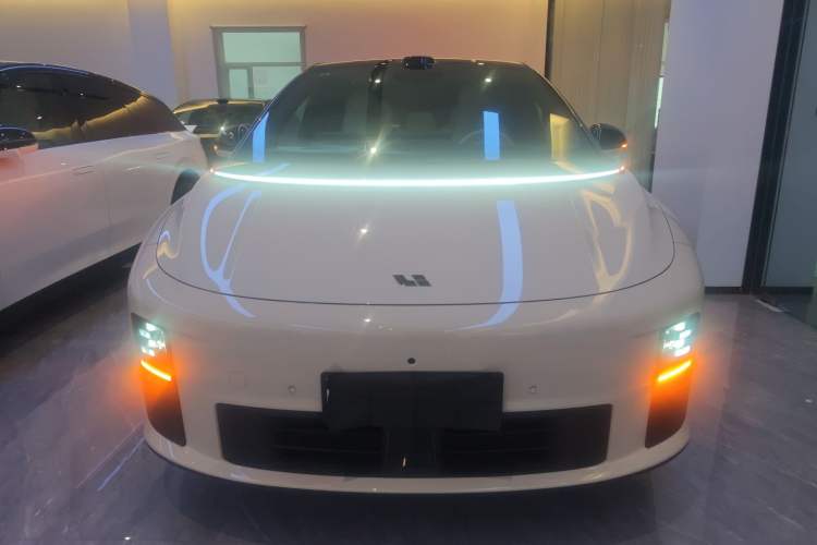 Used Li Auto i6 2025 Model Two-Wheel-Drive Standard Type Front