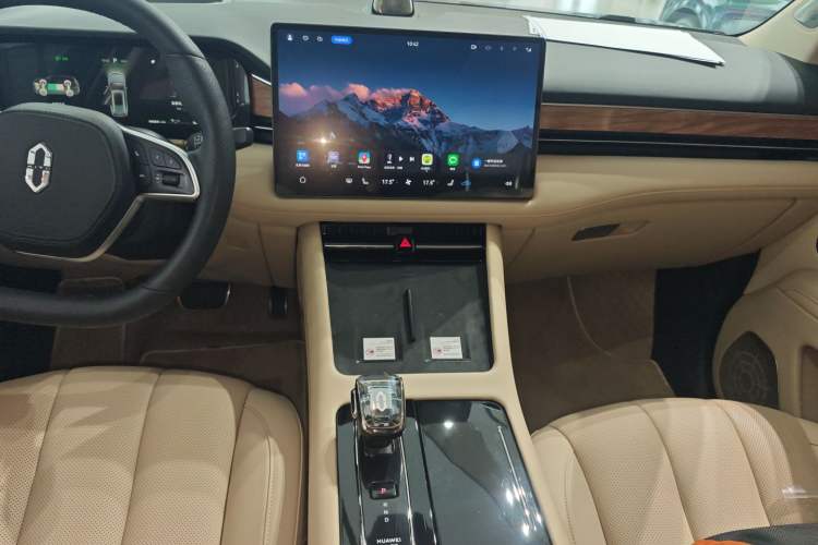 Used Hima AITO M7 2022 1.5T Four-Wheel Drive Luxury Edition Audio And AC Panel