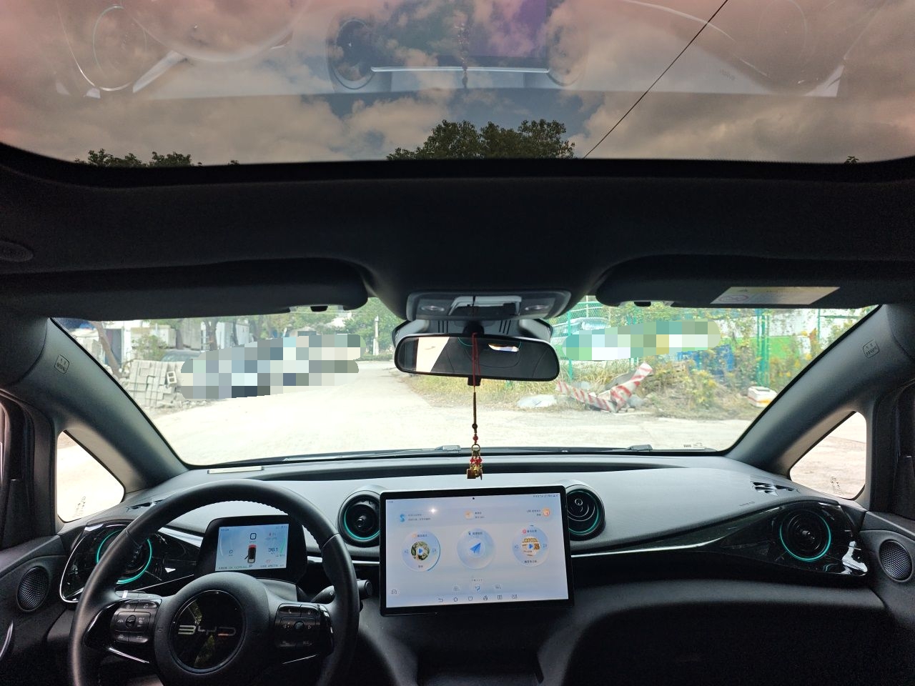 BYD Dolphin 2023 401km Knight Edition — снимка 18