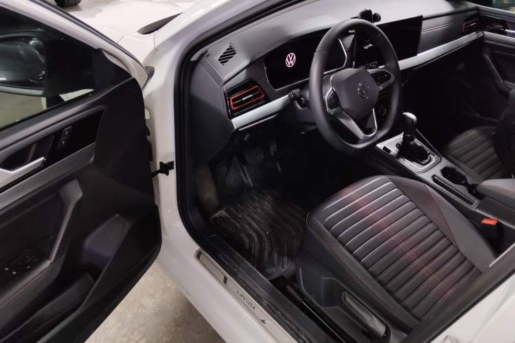 Used Volkswagen Lavida 2024 300TSI DSG Starry Sky Deluxe Edition Driver Seat